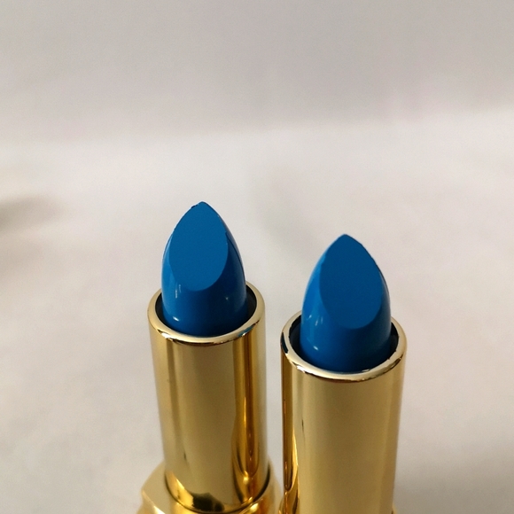 Set of Two Glogirl Lipsticks, Blue Ballz, Brand New in Package - Picture 5 of 5